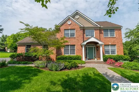 2440 Saddlebrook Rd, Macungie, PA 18062