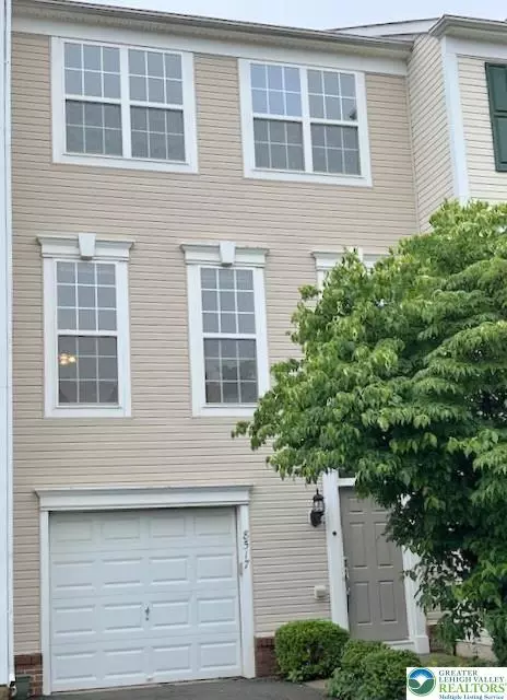 8517 Gateway Rd, Breinigsville, PA 18031