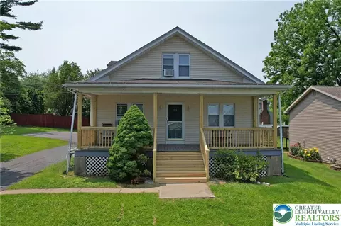 318 S Watson St, Palmer Township, PA 18045