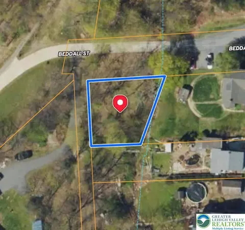 402 7th St, Slatington Boro, PA 18080