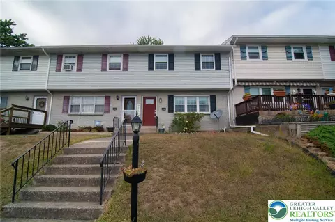 6274 Glen Ct, Germansville, PA 18053
