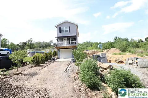 1025 W Princeton Ave, Palmerton, PA 18071