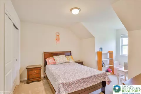217 E Dell Rd, Bath, PA 18014 photo 33