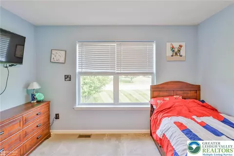 217 E Dell Rd, Bath, PA 18014 photo 35