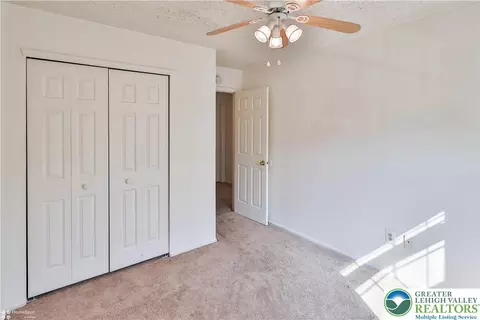 1942 Pine Ct, Hellertown, PA 18055 photo 30