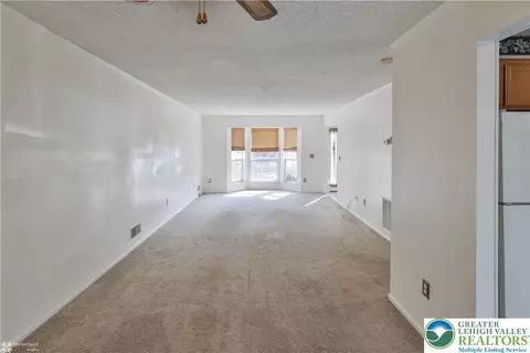 1942 Pine Ct, Hellertown, PA 18055 photo 19