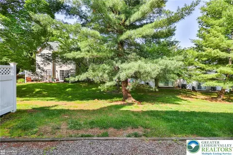 1942 Pine Ct, Hellertown, PA 18055 photo 50
