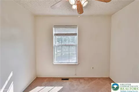 1942 Pine Ct, Hellertown, PA 18055 photo 28
