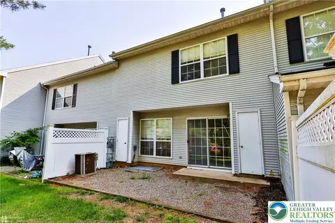 1942 Pine Ct, Hellertown, PA 18055 photo 54