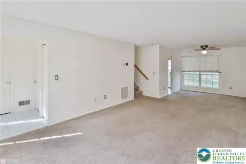 1942 Pine Ct, Hellertown, PA 18055 photo 16