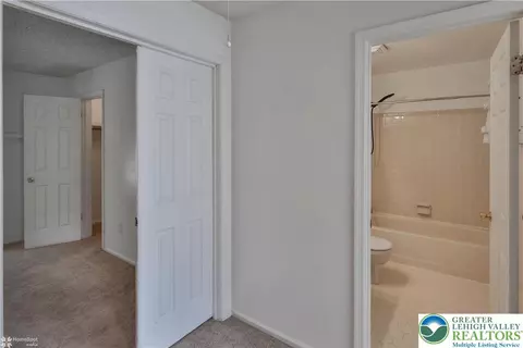 1942 Pine Ct, Hellertown, PA 18055 photo 35