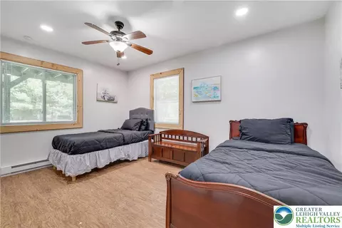 Bedroom - 6114 Decker Rd, Saw Creek, PA 18324 photo 11 of 15
