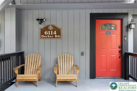 Exterior - 6114 Decker Rd, Saw Creek, PA 18324 photo 2 of 15