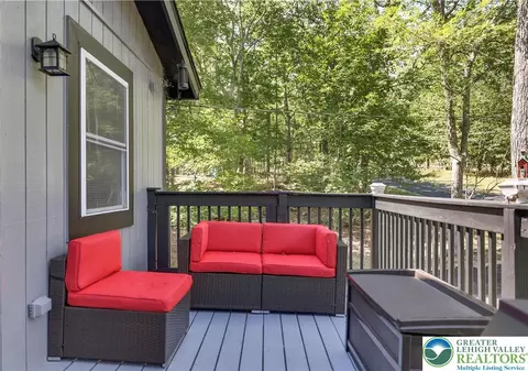 Exterior - 6114 Decker Rd, Saw Creek, PA 18324 photo 5 of 15