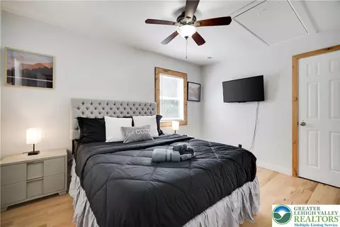 Bedroom - 6114 Decker Rd, Saw Creek, PA 18324 photo 1 of 15