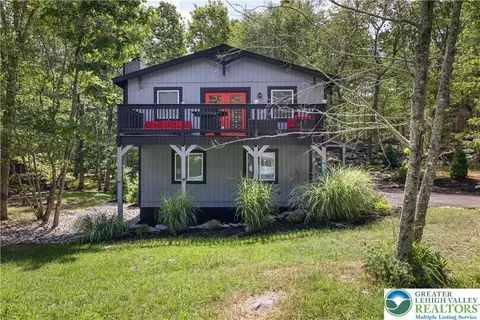 6114 Decker Rd, Saw Creek, PA 18324