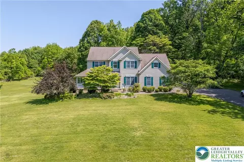 730 Buttermilk Rd, Hellertown, PA 18055