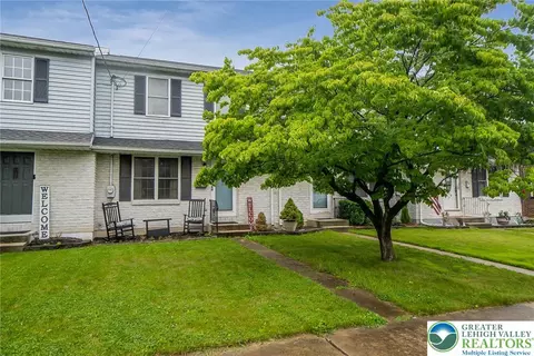 468 E 9th St, Northampton, PA 18067