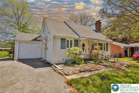 2706 Winston, Bethlehem, PA 18017