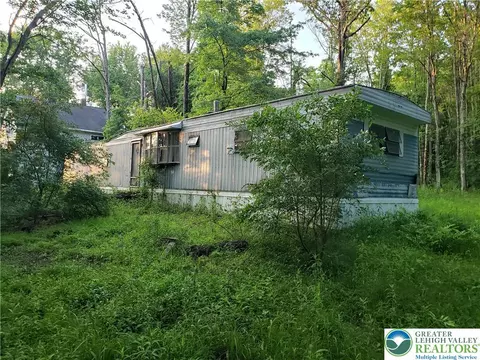294 Park Dr W, Kintnersville, PA 18930