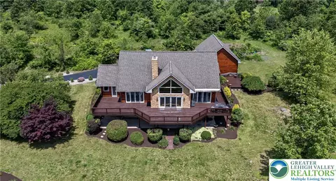 3353 Spring Valley Rd, Slatington, PA 18080