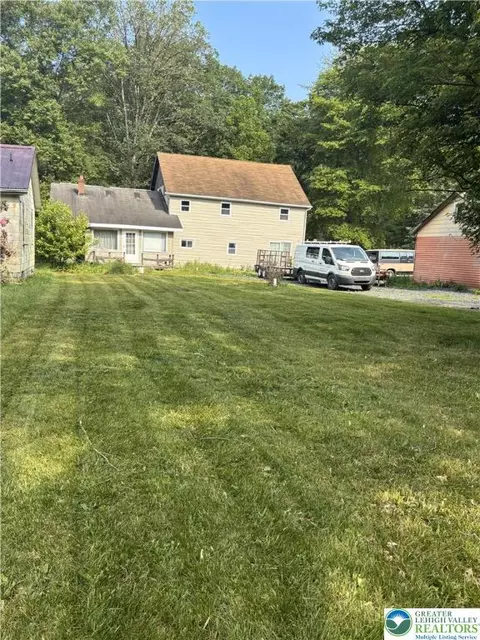 201 Route 715, Brodheadsville, PA 18322