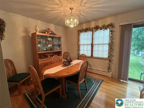 Dining - 46 E Oak St, Hazleton, PA 18201 photo 1 of 1