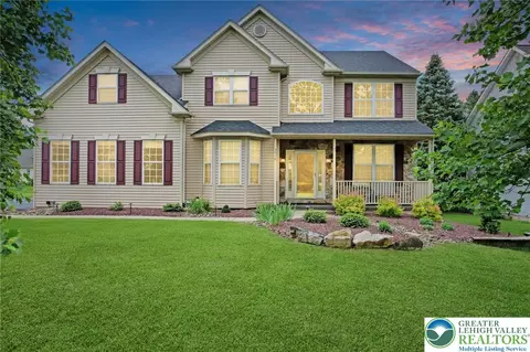 3906 Evergreen Dr, Bethlehem, PA 18020