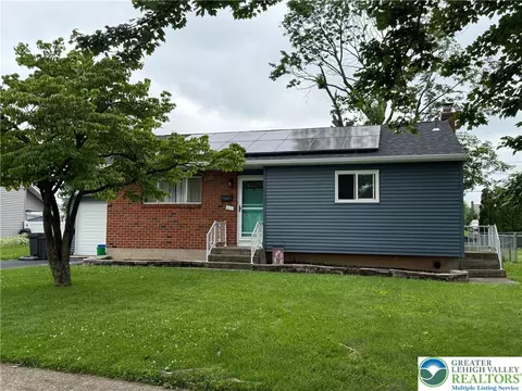 1825 Pelham Rd, Bethlehem, PA 18018