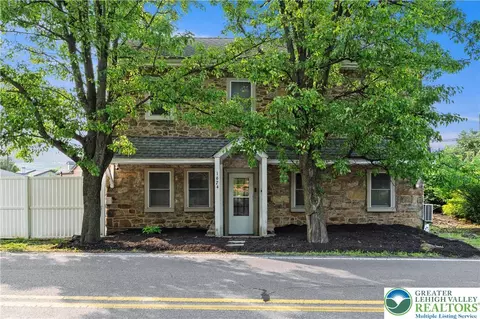 1674 Easton Rd, Hellertown, PA 18055