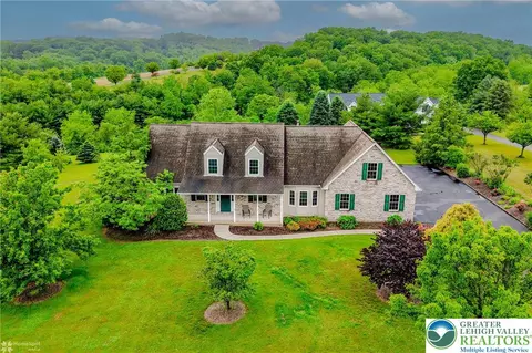 4680 Aziza Rd, New Tripoli, PA 18066