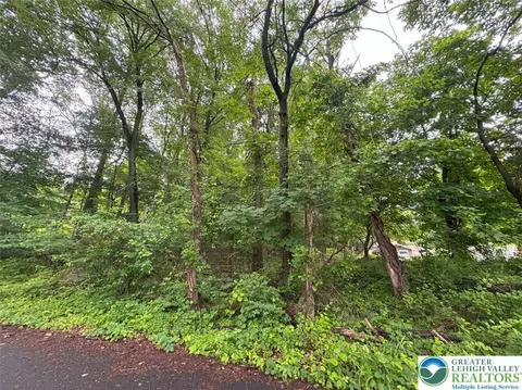 140 Mountain Rd, Allentown City, PA 18103