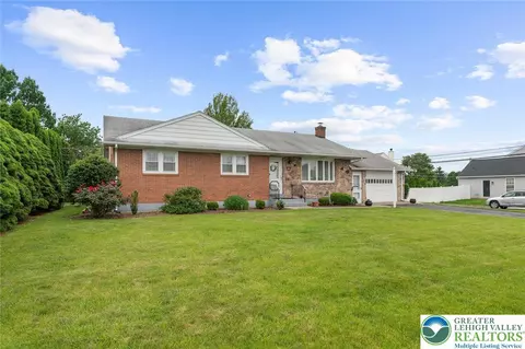 1122 N 14th St #1126, Allentown, PA 18102