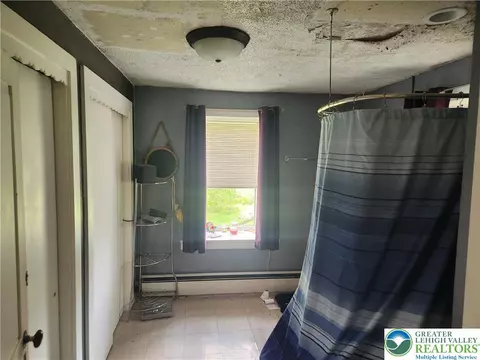 717 Point Phillips Rd, Bath, PA 18014 photo 27