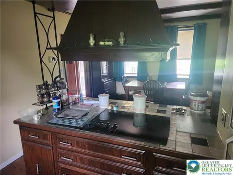 717 Point Phillips Rd, Bath, PA 18014 photo 26