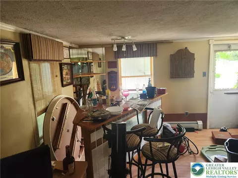 717 Point Phillips Rd, Bath, PA 18014 photo 32