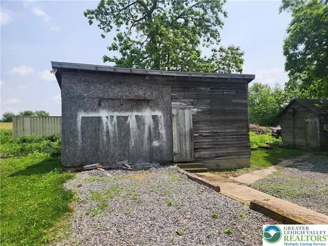 717 Point Phillips Rd, Bath, PA 18014 photo 34