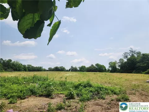 717 Point Phillips Rd, Bath, PA 18014 photo 14