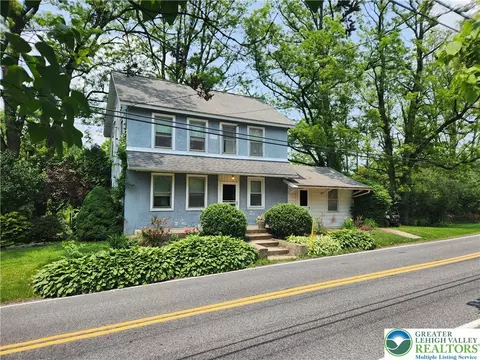 717 Point Phillips Rd, Bath, PA 18014 photo 8