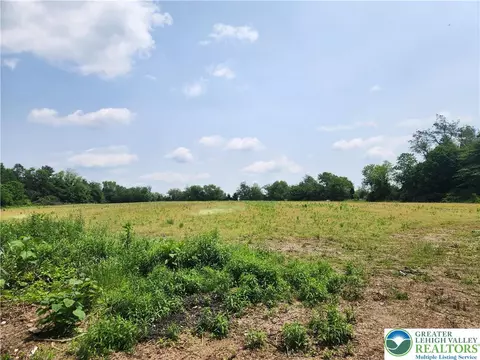 717 Point Phillips Rd, Bath, PA 18014 photo 16