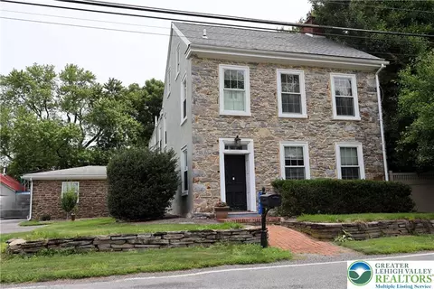 1697 Weilers Rd, Alburtis, PA 18011