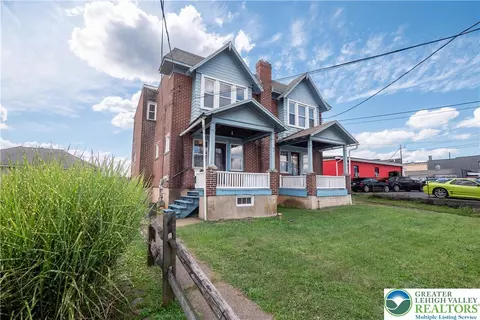 1049 25th St, Palmer Township, PA 18045