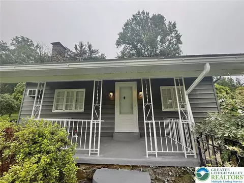 737 Frost Hollow Rd, Easton, PA 18040