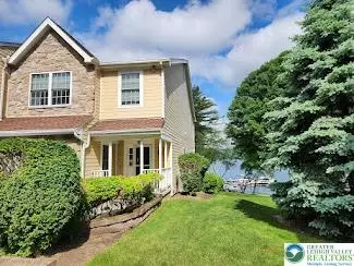 146 White Pine Dr, Greentown, PA 18426