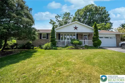 4126 Beil Cir, Northampton, PA 18067