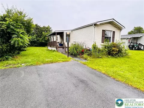207 Goldenrod, Bath, PA 18014