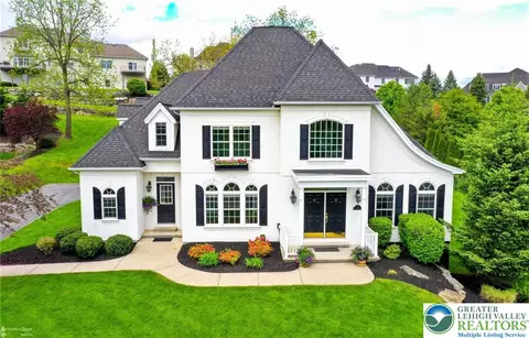 73 Crest Blvd, Palmer Township, PA 18045