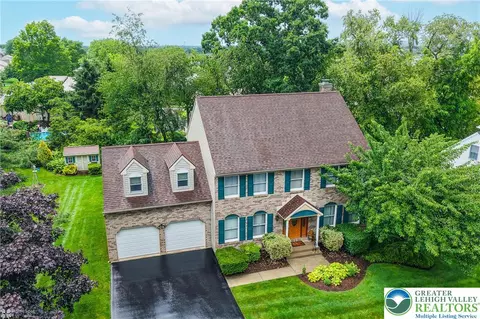 2200 Hopkins Ln, Forks Twp, PA 18040