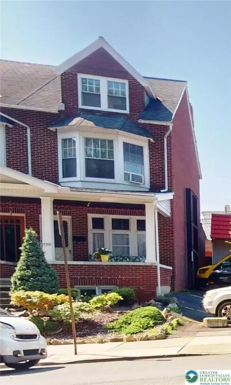 1446 Chew St, Allentown, PA 18102