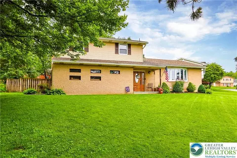 4195 Angus Pl, Allentown, PA 18104